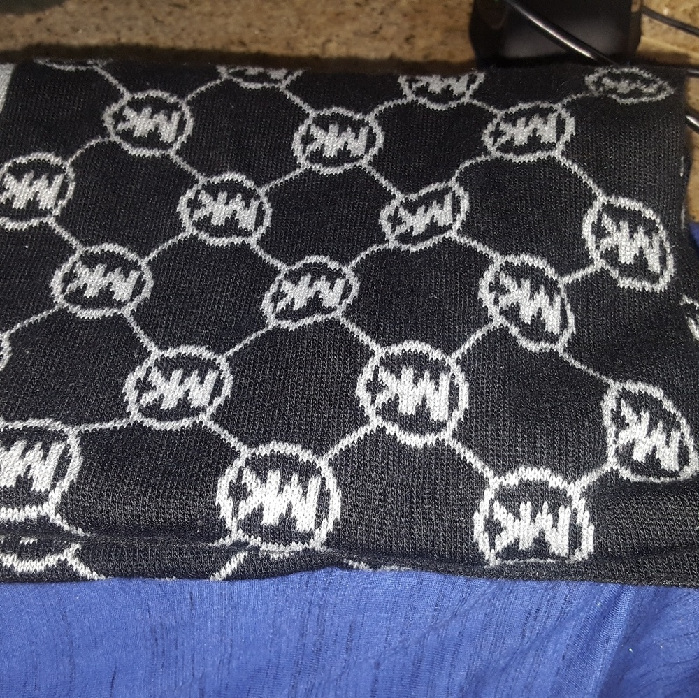 MK scarf